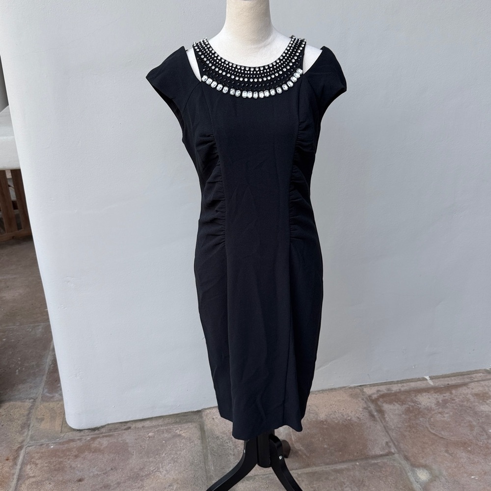 VINCE CAMUTO Black Beaded Rhinestone Sheath Cocktail Dress Cold Shoulder Size 8